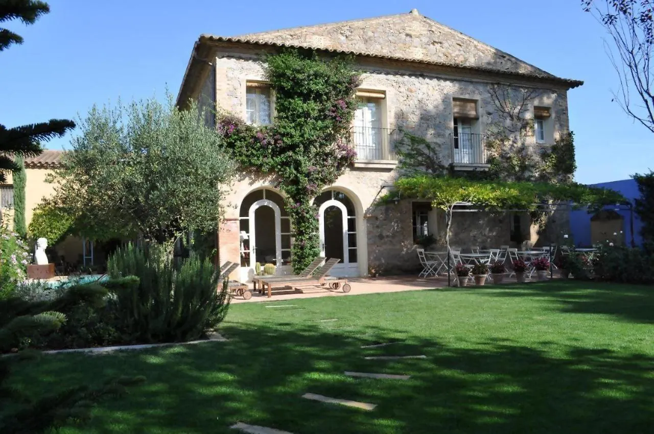 Nocleg ze śniadaniem Bed and Breakfast Lhort De Sant Cebria Torroella de Fluviá